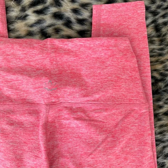 LAST CHANCE Beyond Yoga High Rise Coral Spacedye 7/8 Length Leggings - Picture 2 of 3